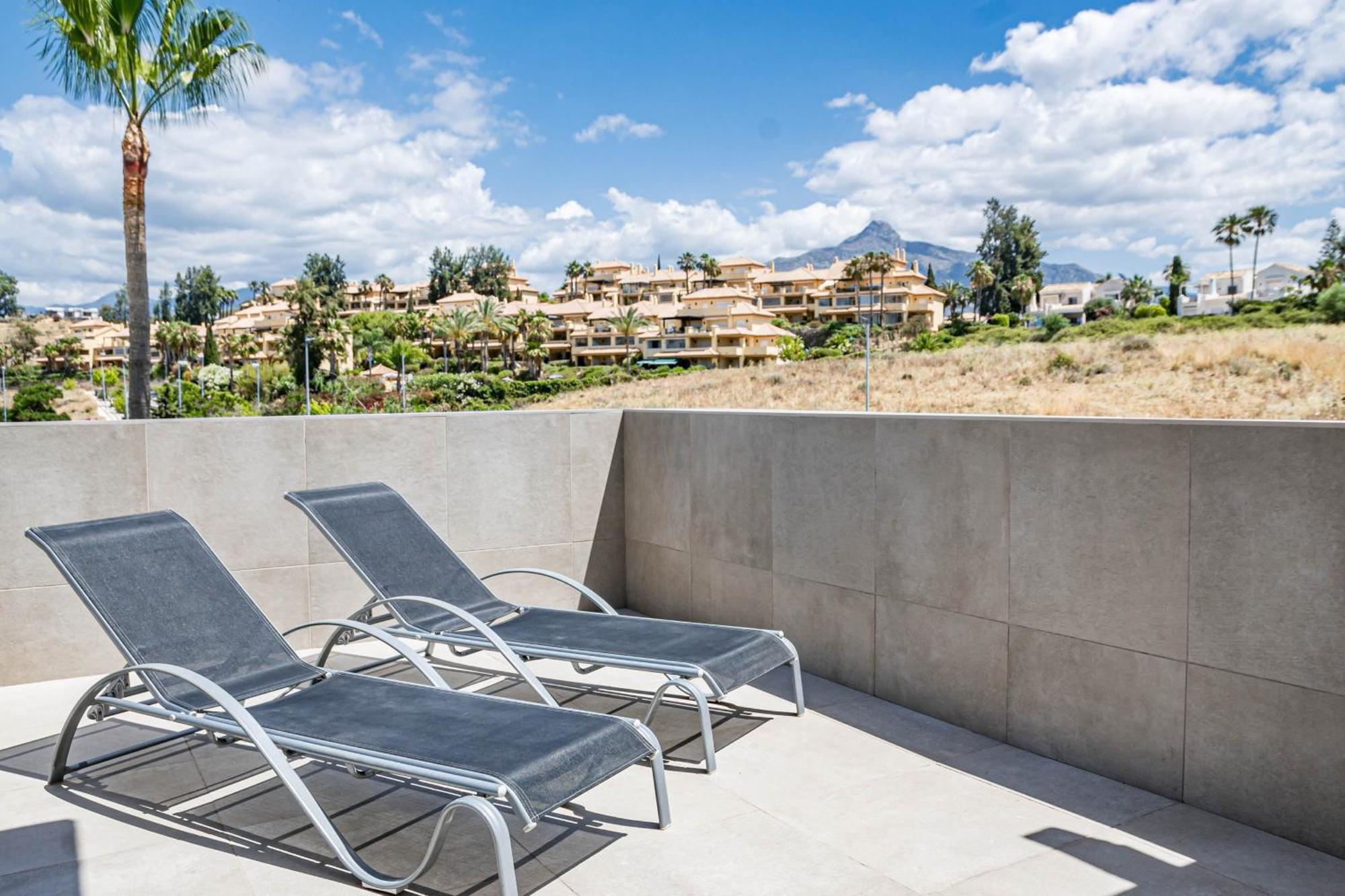 Beautiful Near Puerto Banus With Huge Terrace Apartamento Marbella