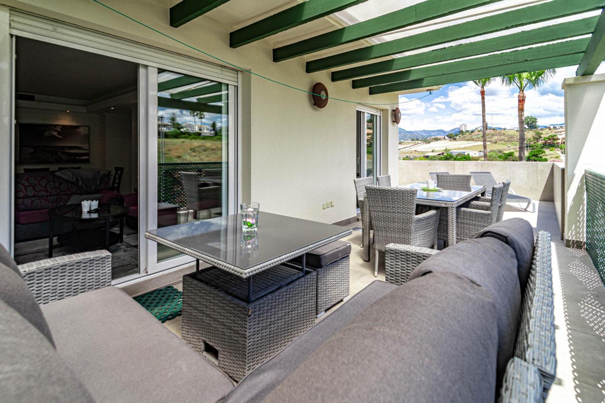 Beautiful Near Puerto Banus With Huge Terrace Apartamento Marbella