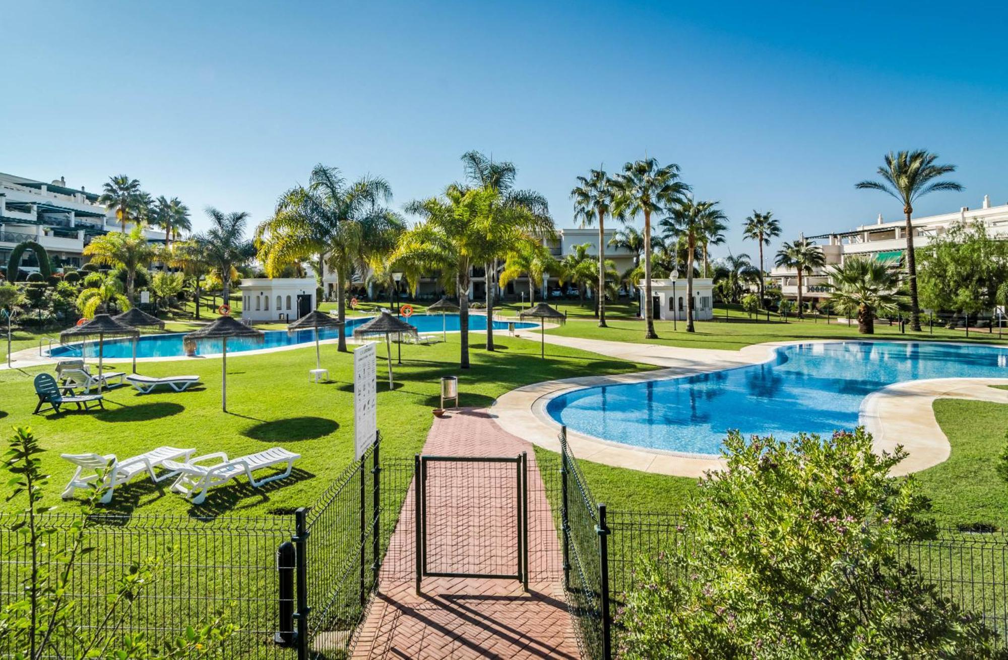 Beautiful Near Puerto Banus With Huge Terrace Apartamento *